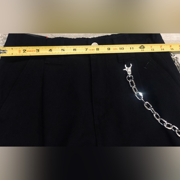🎉HP🔥HOT TOPIC🔥Black Denim Chain Jogger Pants🔥Measurements in Pics🔥 - Picture 10 of 15